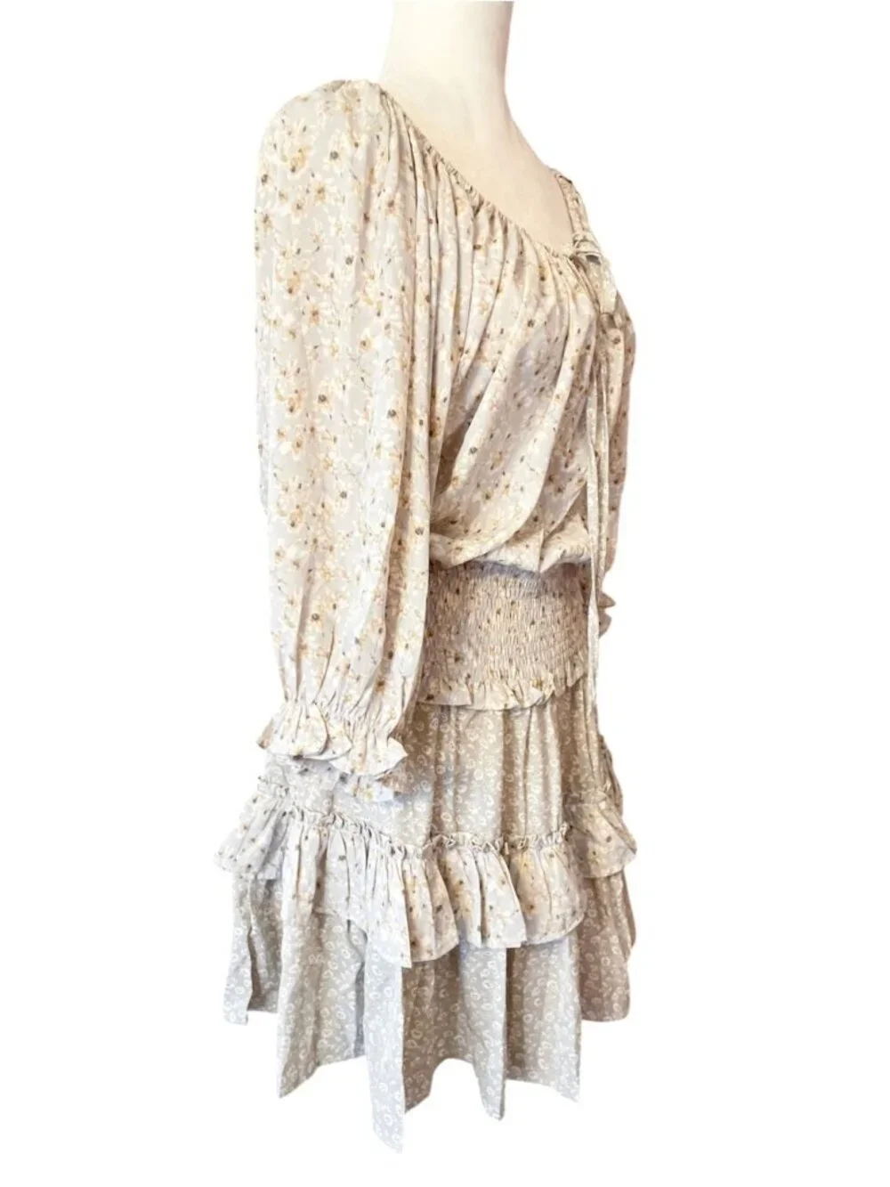 Easel Cream Floral Smocked Mini Dress SZ L Cottagecore Fairy Romantic - Picture 2 of 11